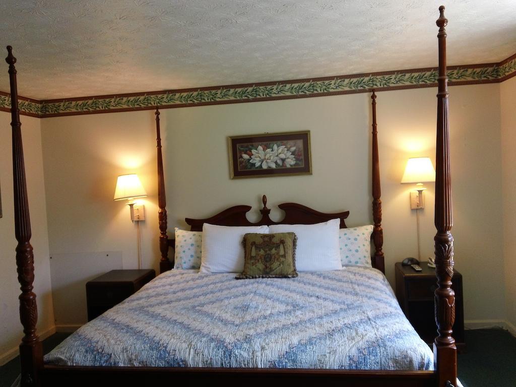 White Columns Motel Pine Mountain  Chambre photo
