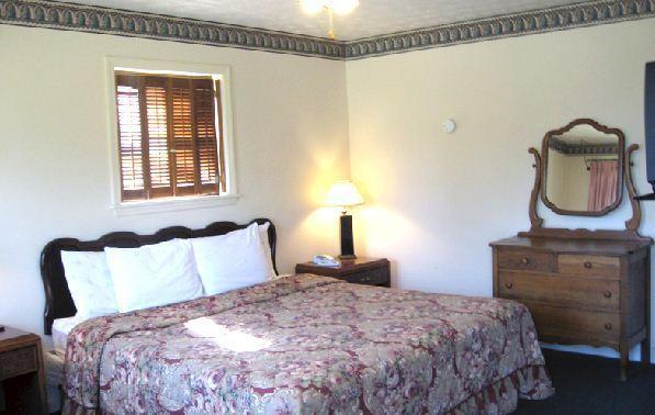 White Columns Motel Pine Mountain  Chambre photo
